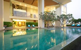 Jasmine Resort Hotel Bangkok Bts Phrakhanong